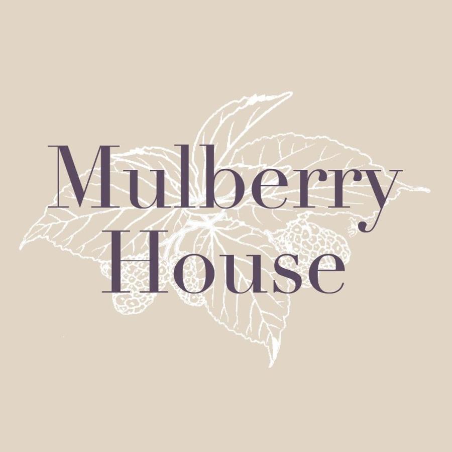 Mulberry Flat 6 - Two Bedroom 3rd Floor By Living Ferienhaus *