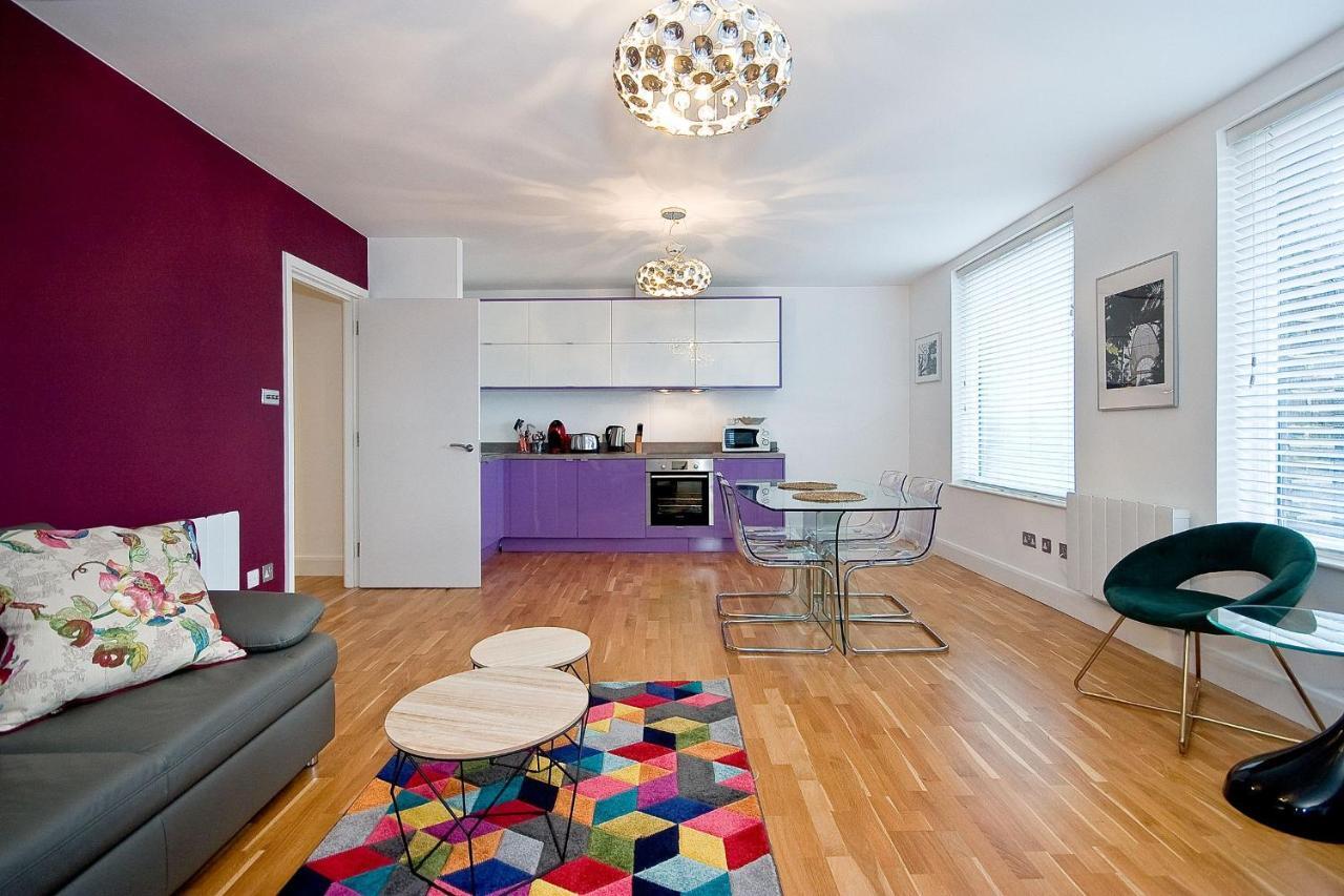 Mulberry Flat 6 - Two Bedroom 3rd Floor By Living Ferienhaus