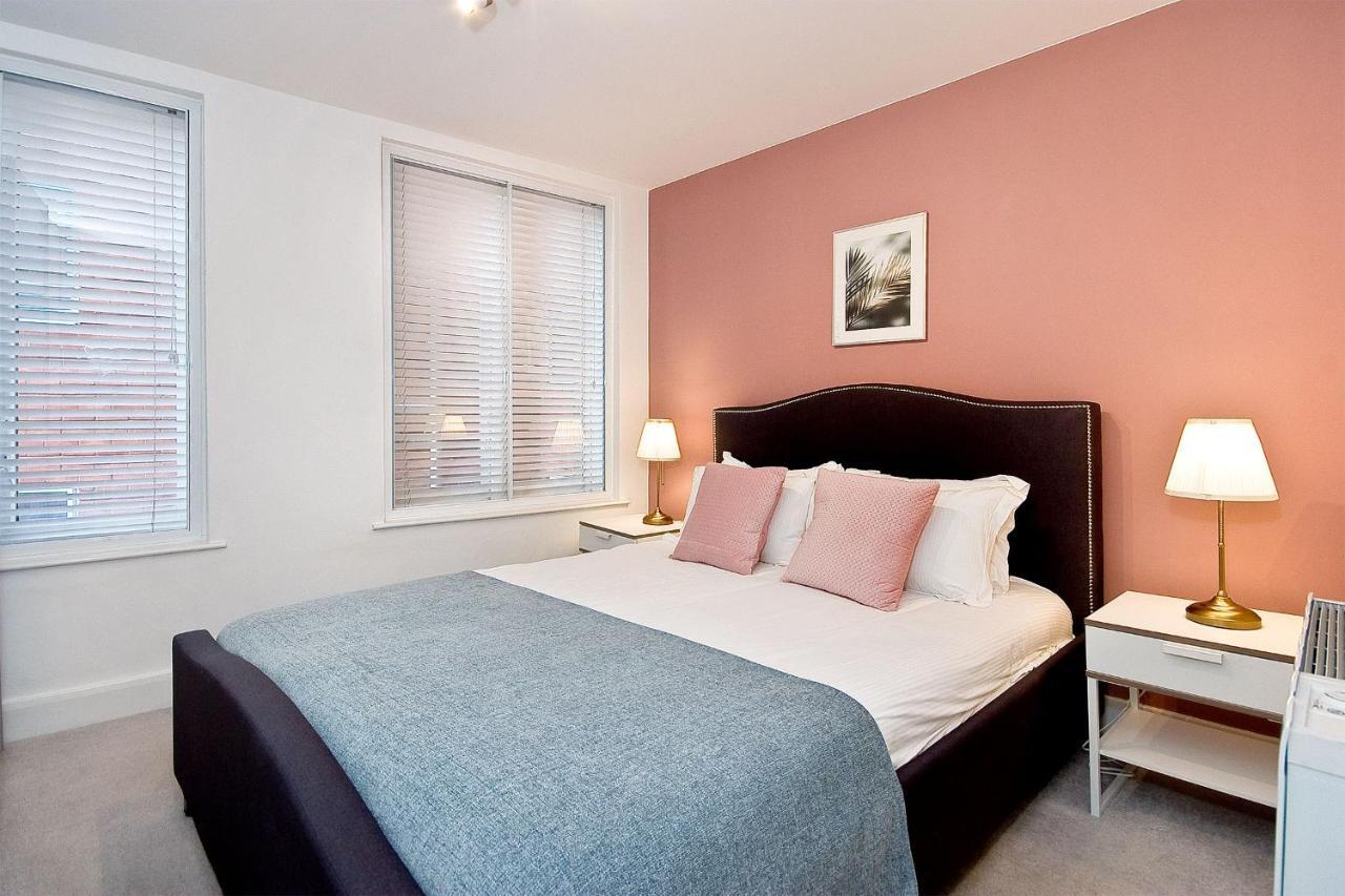 Ferienhaus Mulberry Flat 6 - Two Bedroom 3rd Floor By Living London